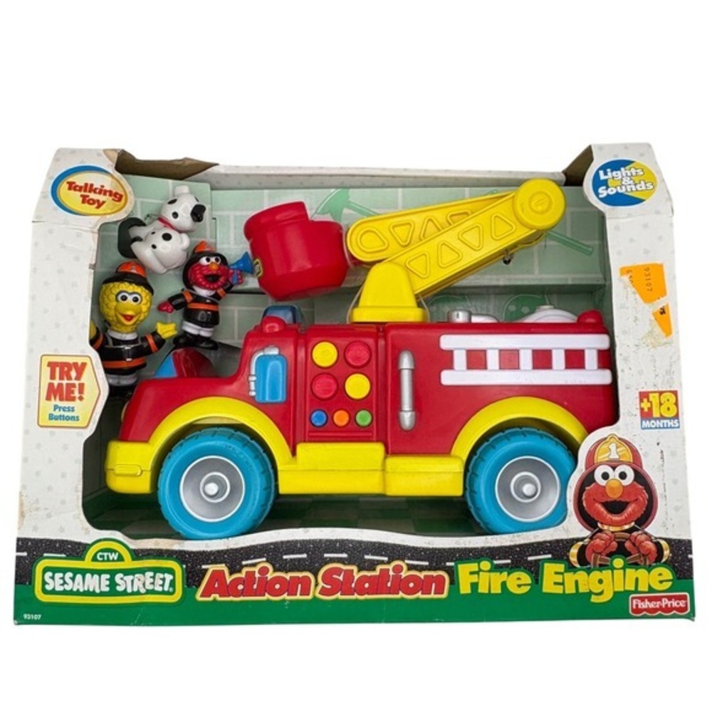 NIB‎ Sesame Street Action Station Fire Engine Fisher Price Elmo 93107 Shelf Wear